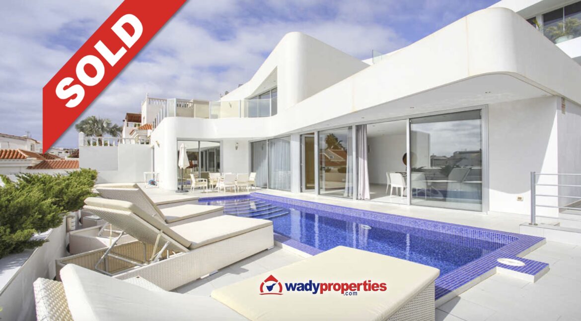 villa for sale in la caleta by wady properties