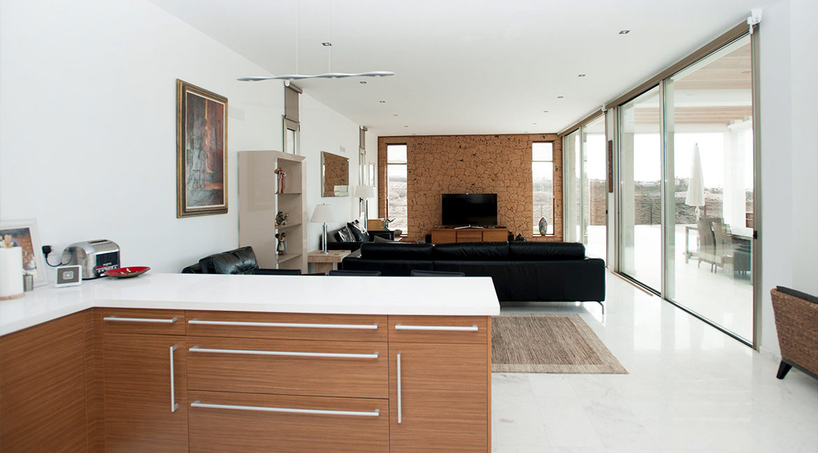 villa infinity kitchen 1