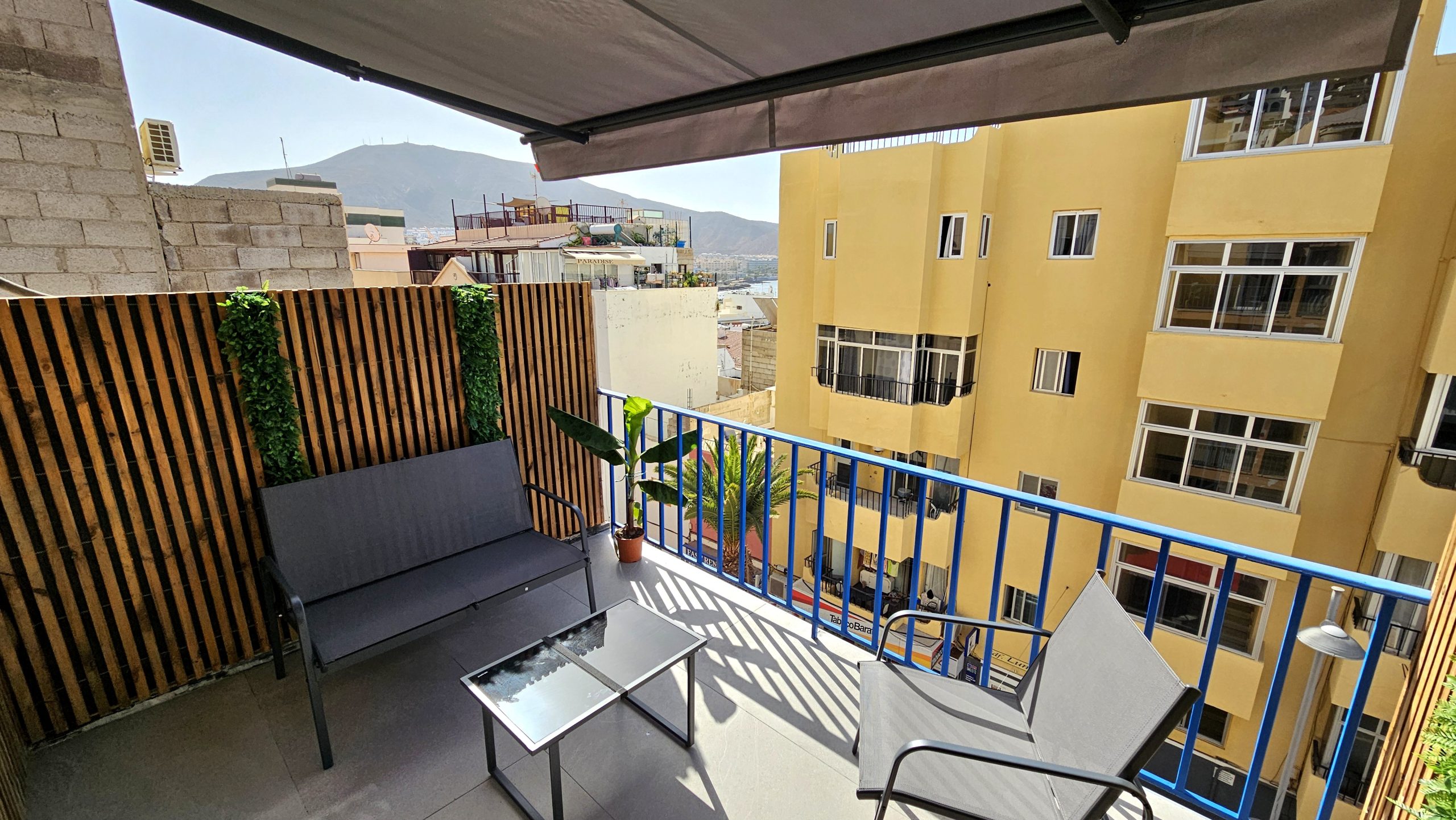APARTMENT FOR SALE IN LOS CRISTIANOS