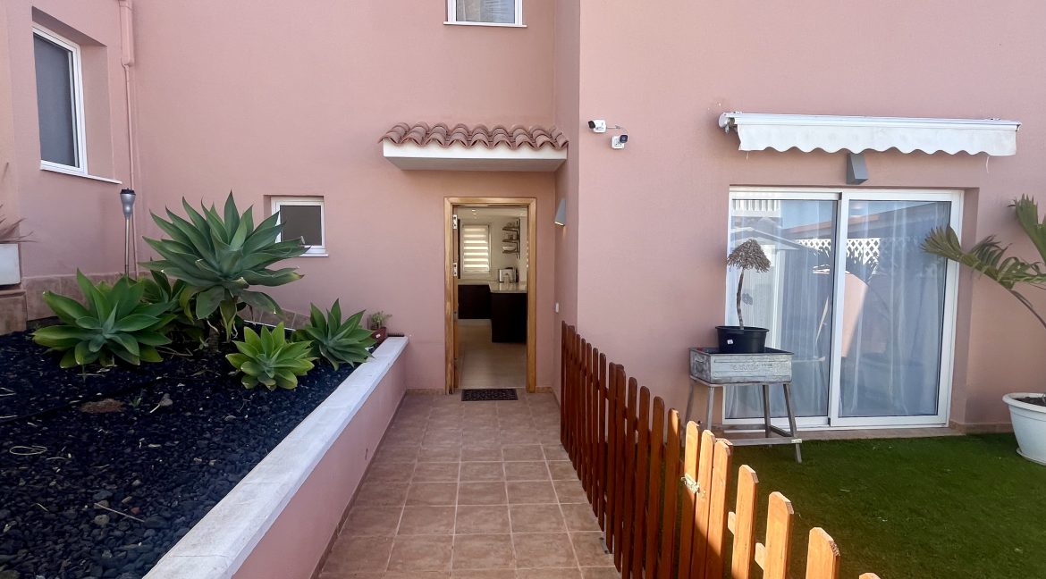 129314-townhouse---half-house-el-madro├▒al-adeje-5657vjr-vym-canarias-e4cd05f787