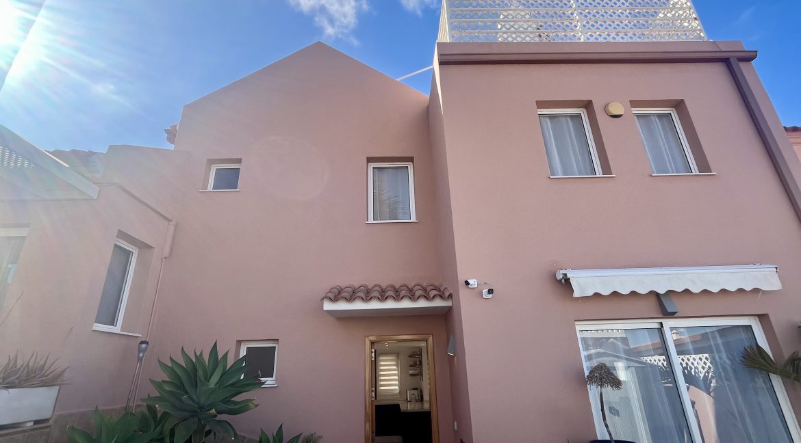 129321-townhouse---half-house-el-madro├▒al-adeje-5657vjr-vym-canarias-e49cbb0110