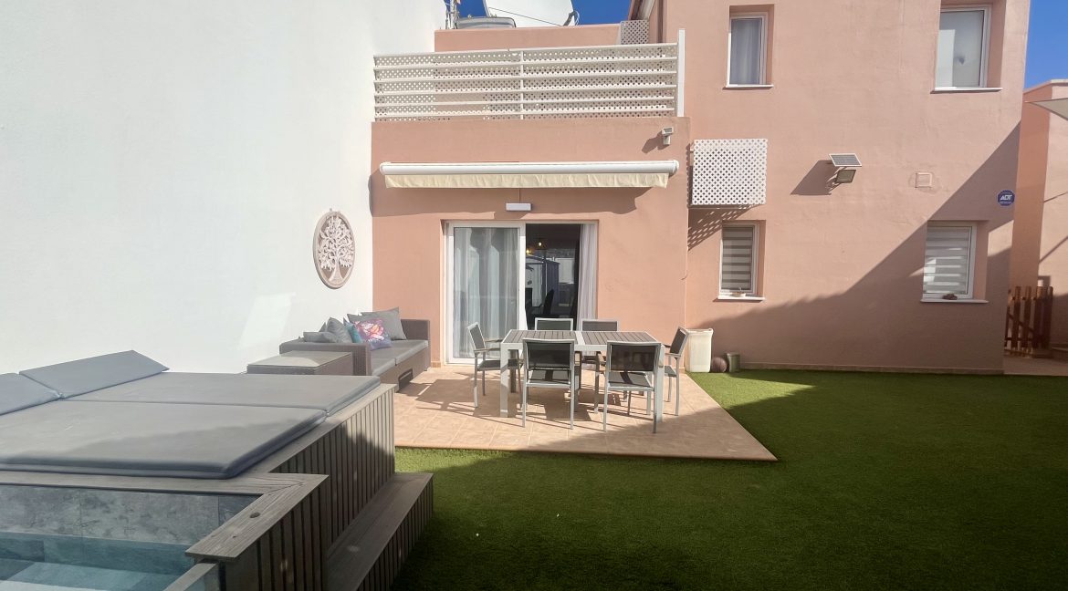 129349-townhouse---half-house-el-madro├▒al-adeje-5657vjr-vym-canarias-087ecddd24
