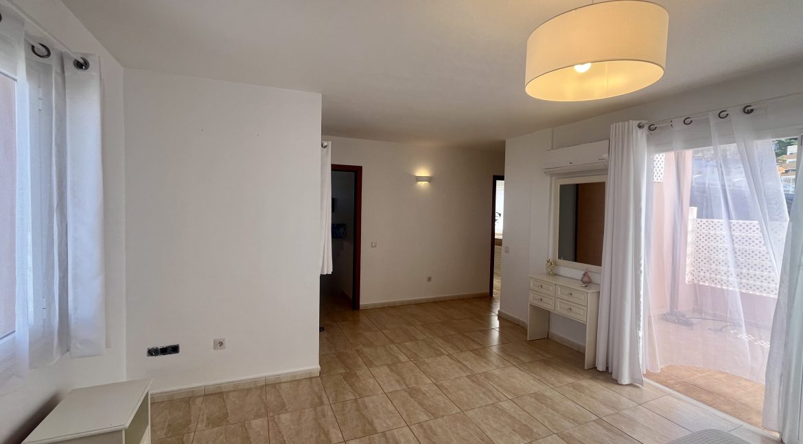 129365-townhouse---half-house-el-madro├▒al-adeje-5657vjr-vym-canarias-88381ecdc6
